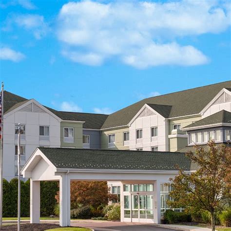Top Hotels in Ronkonkoma, NY .